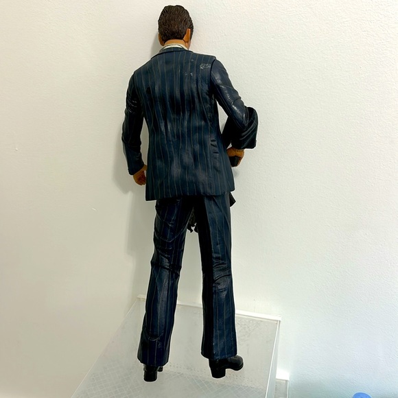 LARGE 18" Action Figure
SCARFACE AL PACINO TONY MONTANA NECA 2006 - Picture 4 of 9